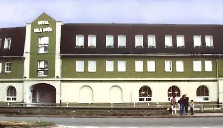 Hotel Bílá Růže 3*
